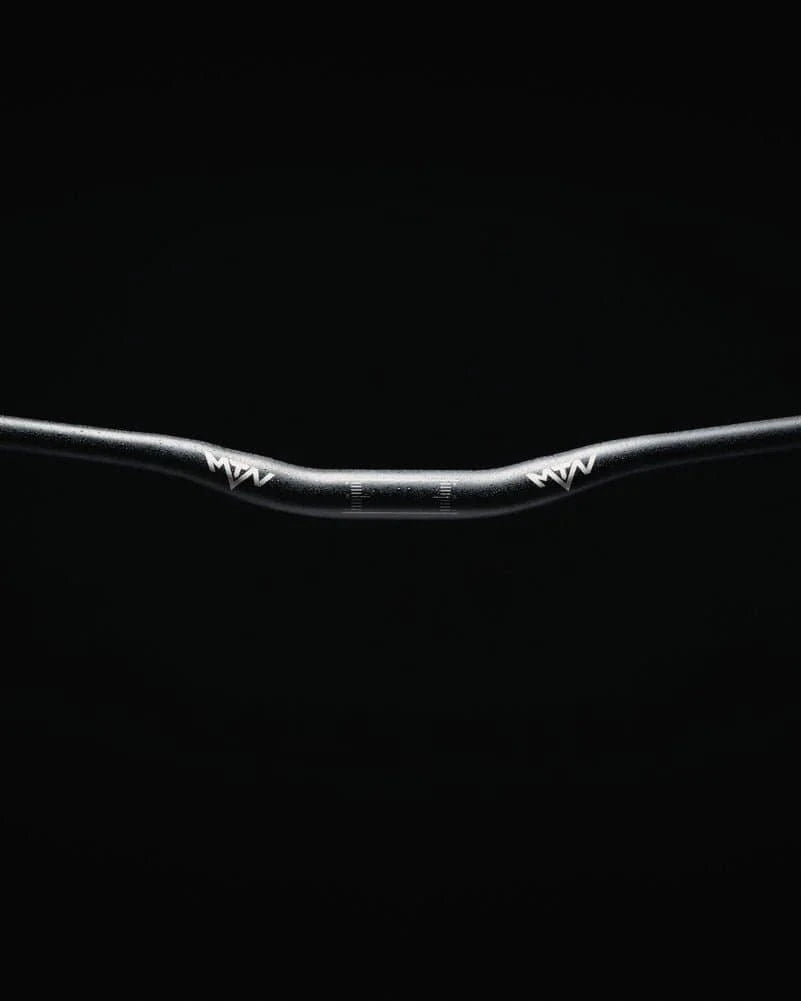 Trick-Buch & MTN Components Lenker-Bundle - The Motion Brand Skatepark Buch BMX Buch mtb buch mountsinbike buch skte buch skatepark dirtjump buch lukas knopf buch