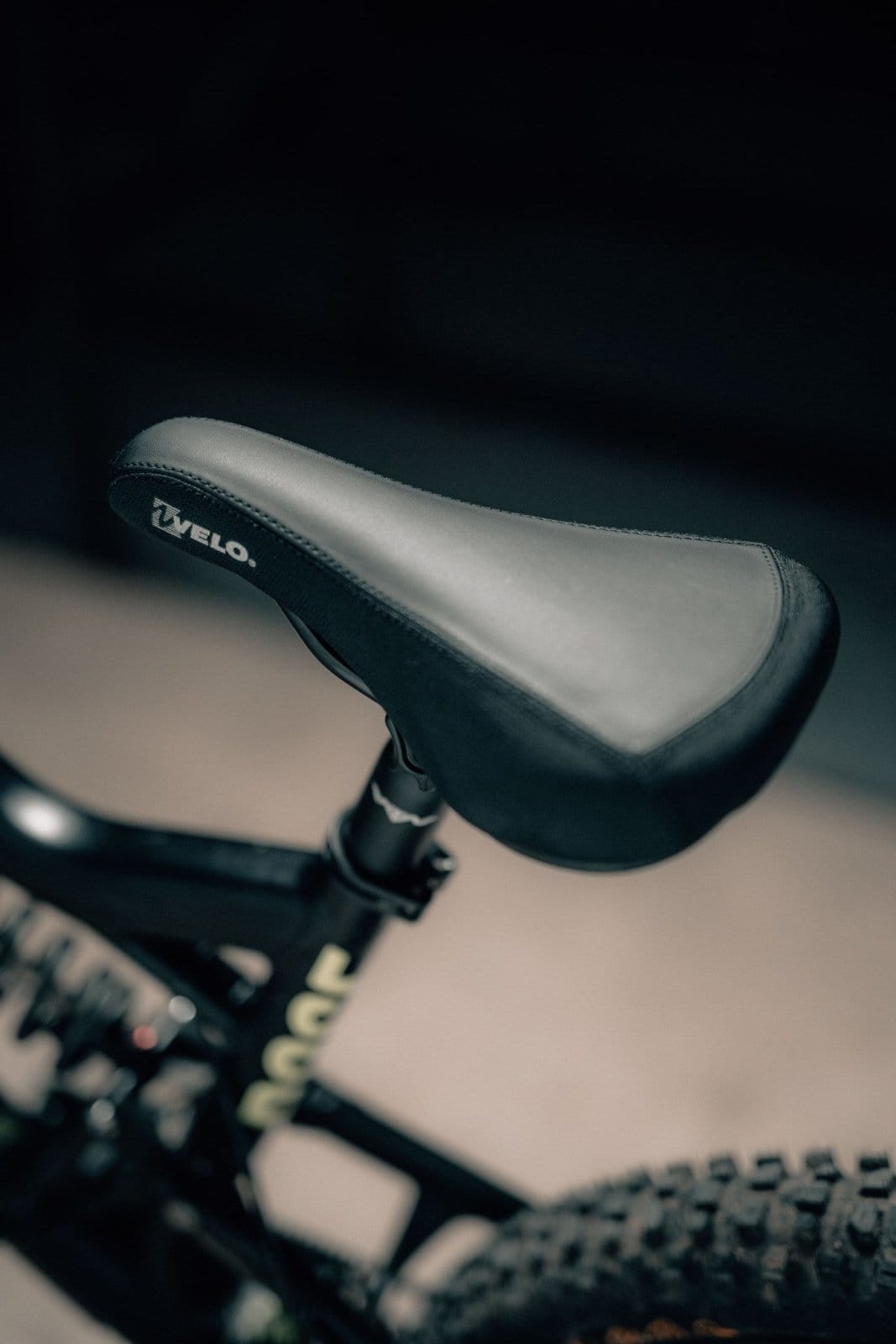 mtb sattel nach vorne Velo MTB Sattel + MTN Components Sattelstütze 31.6mm – Lukas Knopf