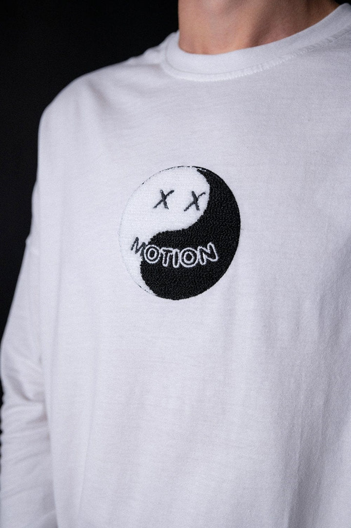 White Buddha Longsleeve - The Motion Brand Langarmshirt Shirt Langarm FrotteeStick Streetwear Oversized Longsleeve grau bikewear bike wear weißes longsleeve Longsleeve weiß buddha print buddha druck bikewear lukas knopf merch