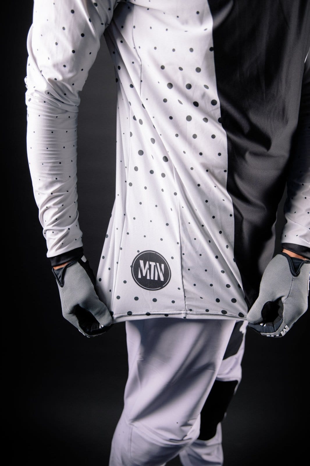 White MTB Jersey - The Motion Brand
